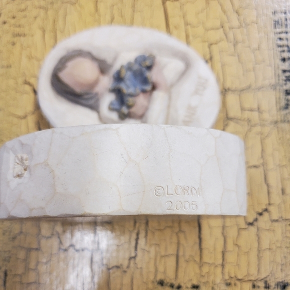 💎📦💐 Willow Tree Trinket Box NWOT - Picture 7 of 7